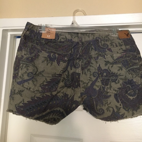 American Eagle midi shorts sz 12 stretch - Picture 2 of 3
